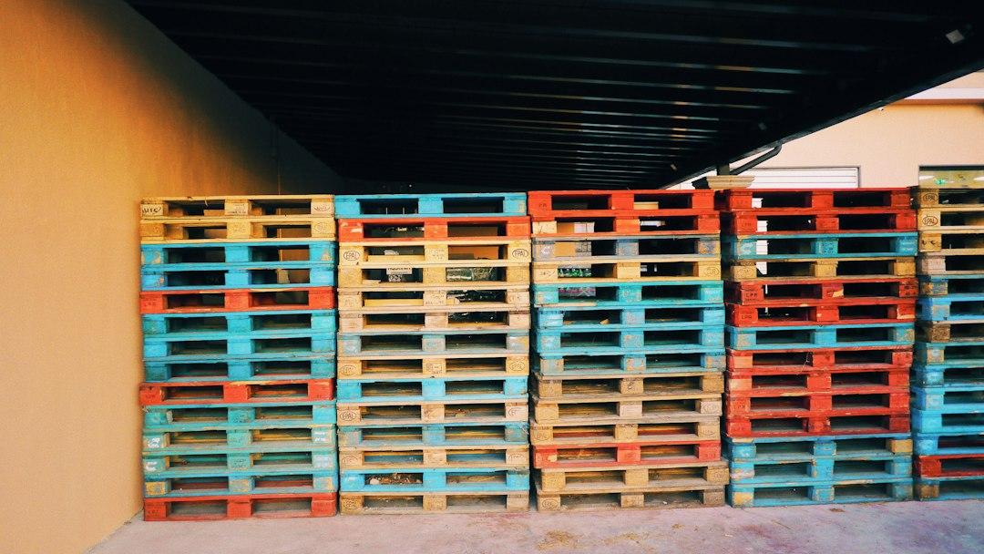 Does Returnable Packaging Actually Save Money for Auto Component Suppliers?